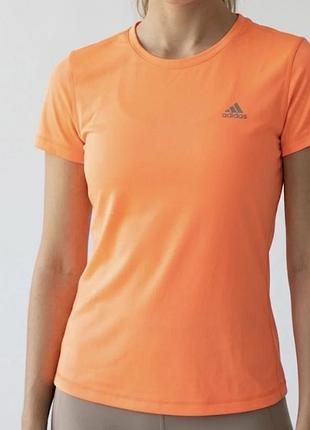 Жіноча футболка adidas