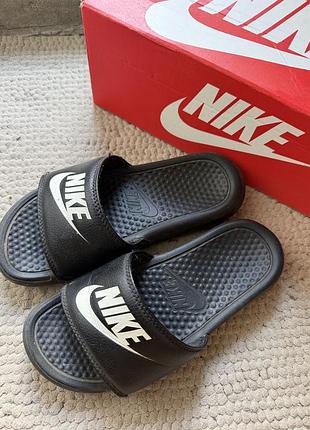 Шльопки nike
