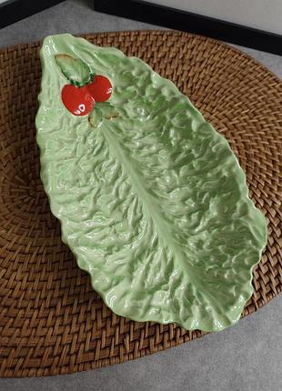 Вінтажна англійська тарілка carlton ware (капустяне листя та томати) 1930–1950-ті роки
27 см