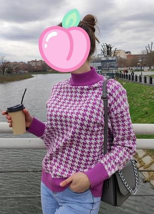 Светр жіночий