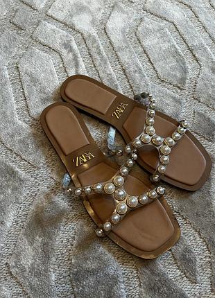 Шльопанці zara 38