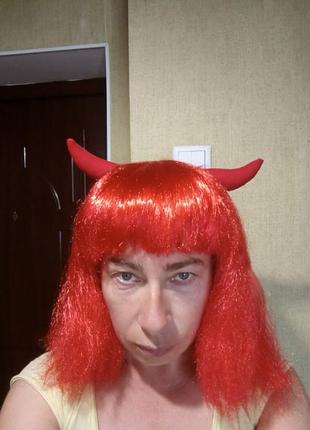 Карнавальный парик