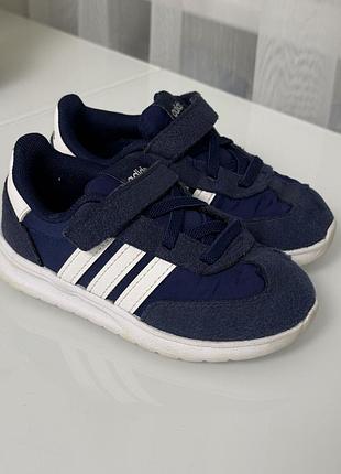Кросівки adidas темно-синій