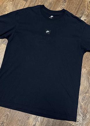 Оригинал футболка nike air max nike tee loose fit (hj0726-010) — l черная мужская футболка,чорна оригінальна найк чоловіча футболочка спортивна