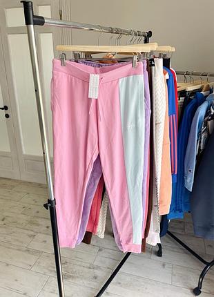 Жіночі штани adidas essentials
