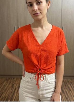 Яскрава помаранчева блуза zara з фактурної тканини