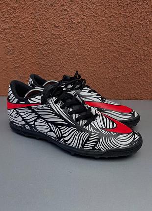 Оригінальні футбольні копи nike 42 розмір 27 см