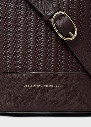 Кожаная плетеная сумка-ведро от crew clothing company