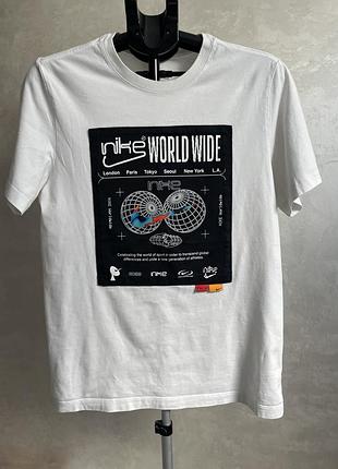 Чоловіча футболка nike nsw woldwide