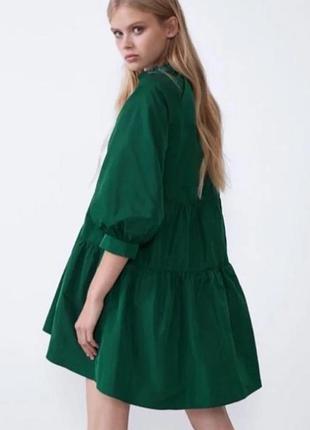 Короткое объемное платье zara ярко -зеленое