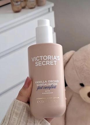 Зволожуючий лосьйон для тіла від victorias secret vanilla orchid sandalwood