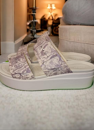 Шлепки crocs brooklyn  w10-41/42-26cm