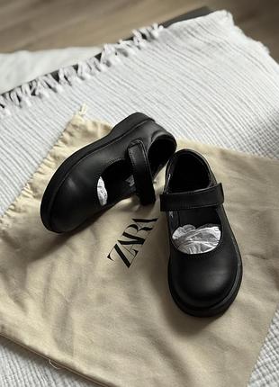 Балетки туфлі мері джейн балетки  zara шкіряні
