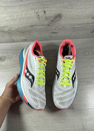 Saucony чоловічі кросівки бігові 45 розмір