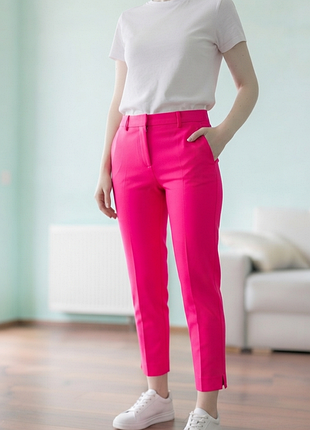 Яркие розовые укороченные брюки джоггеры zara woman.