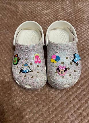 Crocs classic glitter clog яскраві на дівчинку 🔥