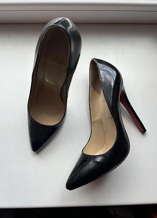 Christian louboutin туфлі лабутени
