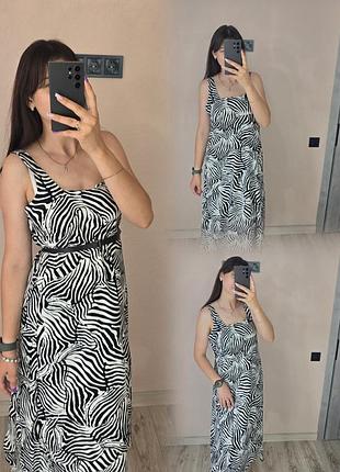 Сукня міді з асиметрією внизу