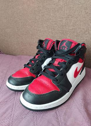 Женские высокие спортивные кроссовки nike air jordan