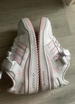 Кросівки adidas оригінал (устілка 24.5 см)