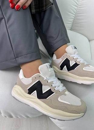 Легкие базовые кроссовки на каждый день🥰