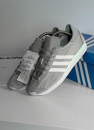 Кросівки adidas country w og s32205