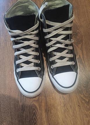 Продам жіночі кеди бренду converse