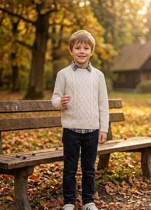 Свитер детский бренда river island с узором.
замеры:пог- 45 см, длина изделия -52 см, длина рукава -44 см, по плечам -39 см