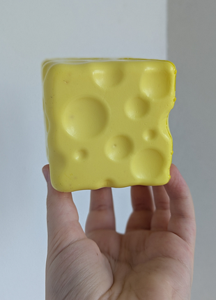 Сквиш squeeze cheese сыр антистресс slow rising ароматный 7 см