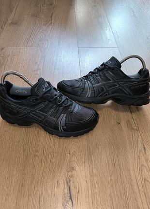 Кросівки asics