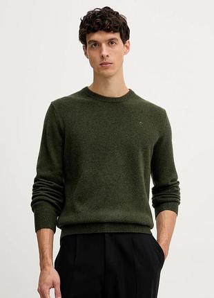 Чоловіча темно-зелена кофта з 100 % шерсті merino, розмір m, ідеальний стан, дуже м'яка, колір як на моделі