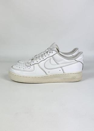 Кросівки nike air force 1 07 white men low оригінал білі чоловічі низькі шкіряні закриті розмір 44 / 28 см