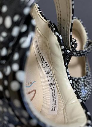 Дитячі туфлі clarks crown jump 6