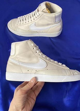 Nike blazer mid '77 next nature жіночі високі кросівки 39р 24,5 см оригінал