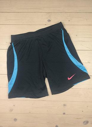 Шорти спортивні чоловічі nike dri-fit розмір m