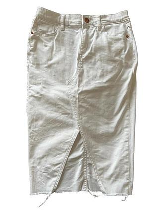 Джинсова спідниця river island білий size 8 (підійде на xs/s) має невеличку жовту плямку (останнє фото)