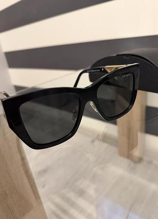 Сонцезахисні окуляри під prada symbole