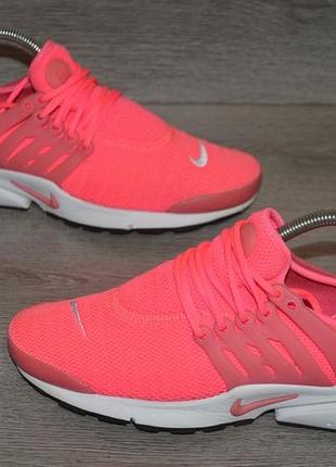 Розмір 39 довжина устілки 25 см. стан на фото. фірма nike presto . ціна 1100 грн