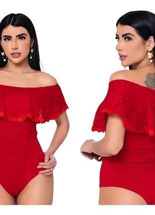 Жіночий червоний боді від бренду new look з мереживним воланом у стилі бардо.
підійде для латини
