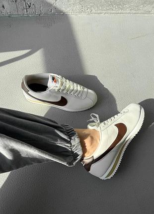 Nike cortez light beige / brown premium