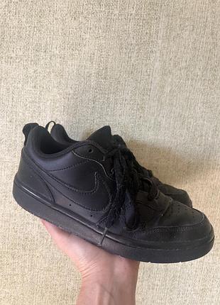 Кросівки чорні унісекс nike