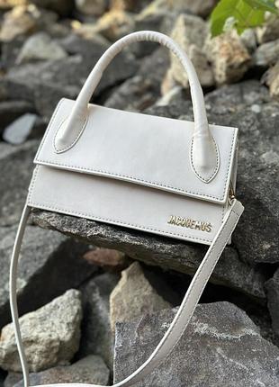 Бежева жіноча сумка jacquemus