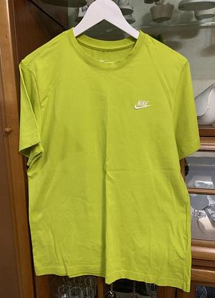 Футболка  nike