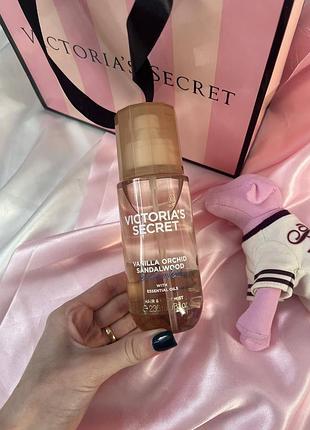 Спрей вікторія сікрет vanilla orchid sandalwood