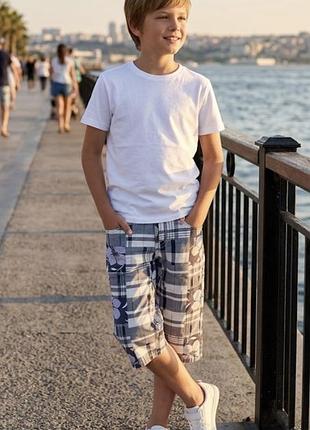 Нові шорти капрі на хлопчика armani jeans baby 110-116 см