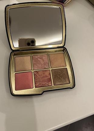 Hourglass palette - horse