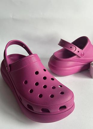 Нові жіночі сабо від crocs