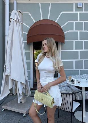 Літній костюм футболка та коротка спідниця-шорти