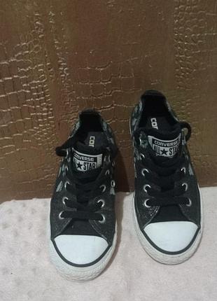 Кеды детские бренда converse.
замер по стельке-17.5,размер 28 см
