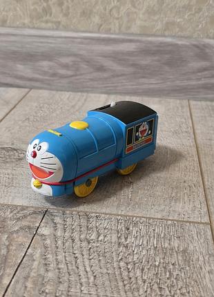 Моторизований потяг plarail doraemon від  takara tomy.